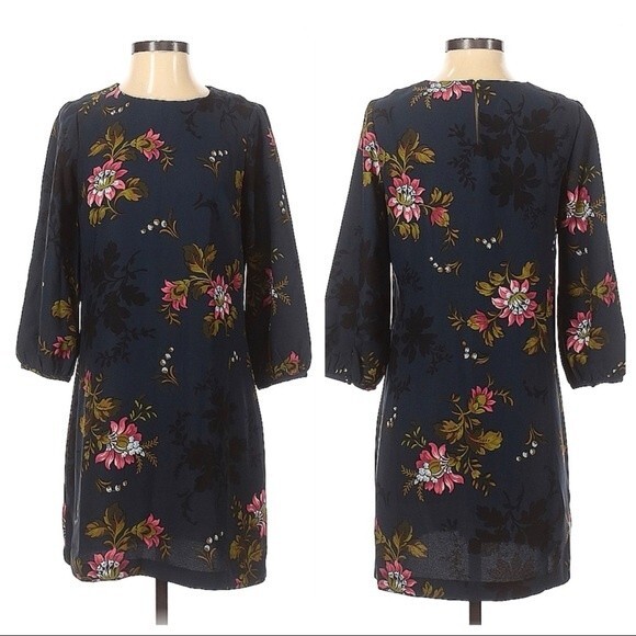 Ann Taylor Dresses & Skirts - Ann Taylor Navy Floral Shift Dress - Size 4P